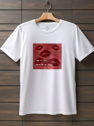 تیشرت با متن Easy as a kiss we’ll find an answer